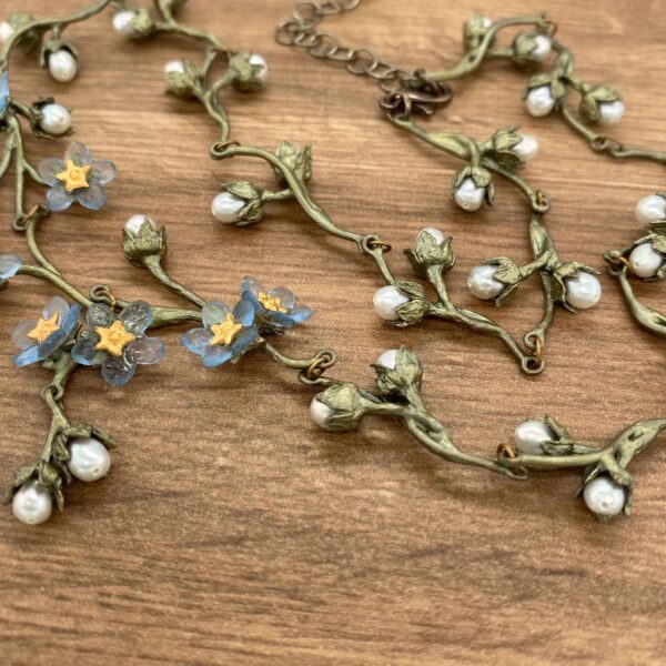 Antique floral necklace with pearls and forget-me-nots.