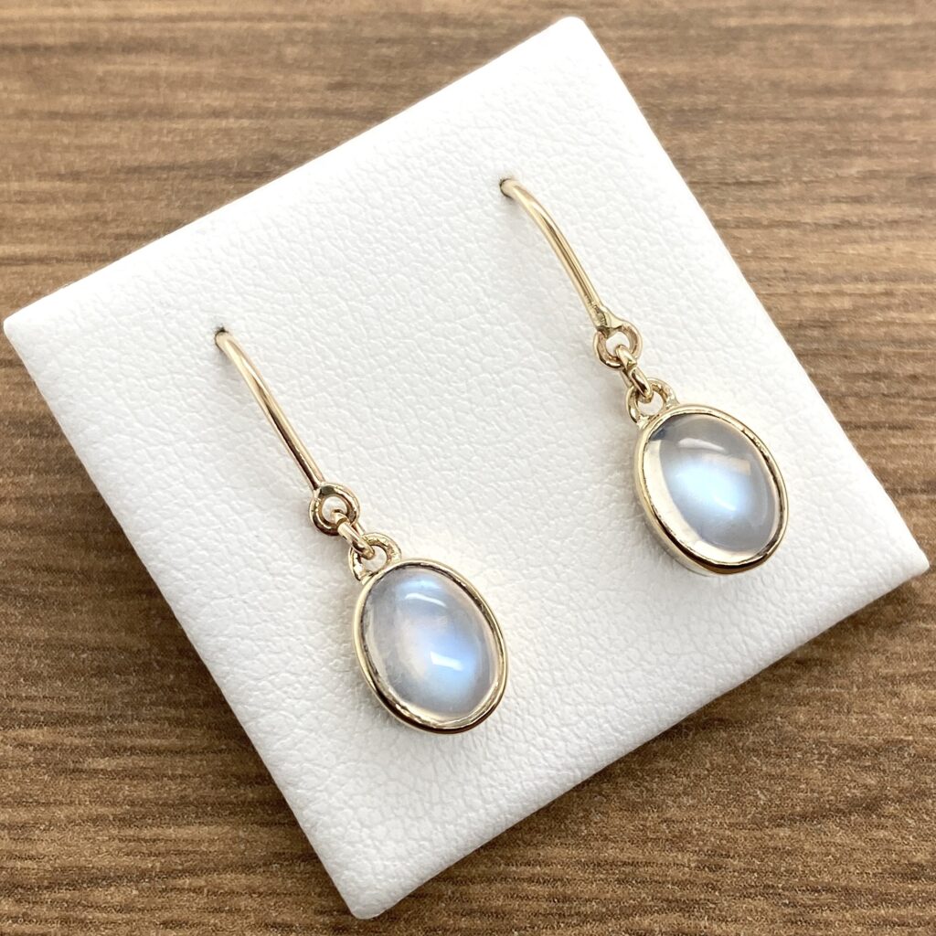 Elegant moonstone drop earrings.